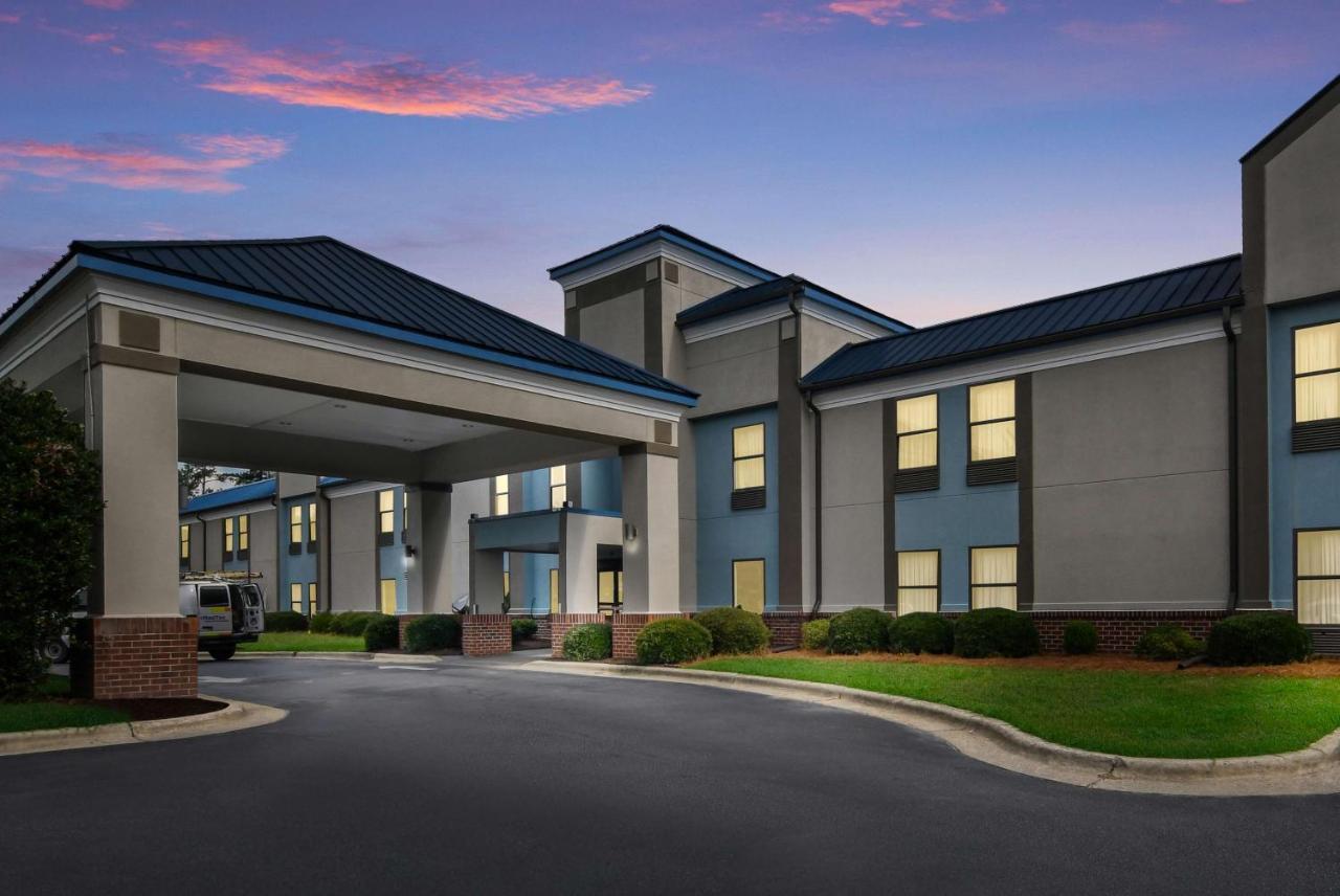 Surestay Plus By Best Western Tarboro-Kingsboro Exterior photo