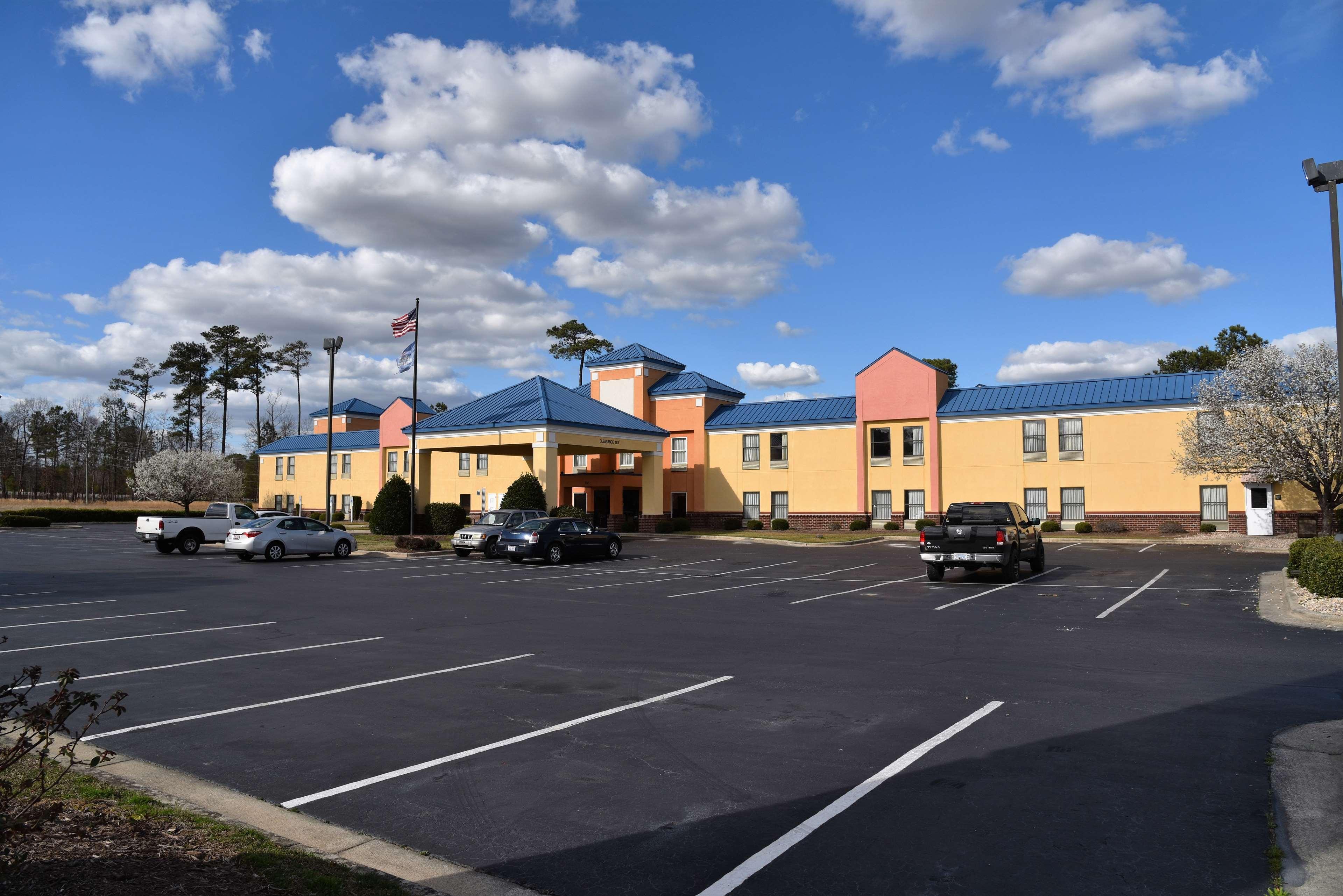 Surestay Plus By Best Western Tarboro-Kingsboro Exterior photo